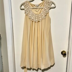 Elegant Cream Sleeveless Dress size Medium